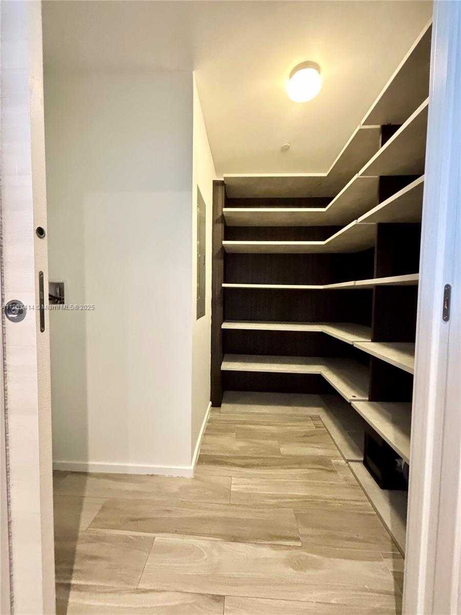 Small Image of 801 SOUTH MIAMI AVE #4310, Miami Number 16