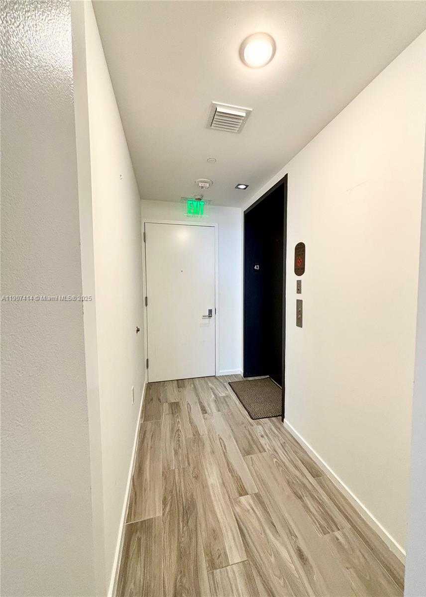 Small Image of 801 SOUTH MIAMI AVE #4310, Miami Number 17