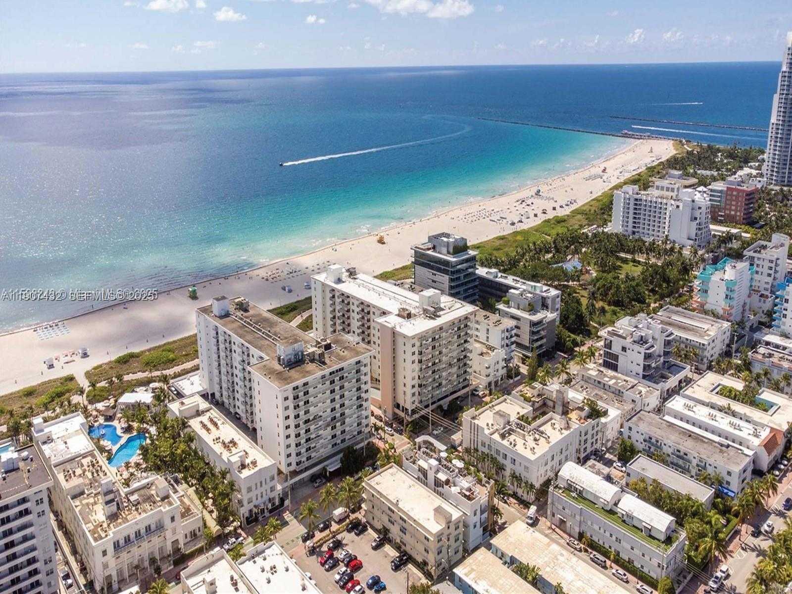 Small Image of 345 OCEAN DR #209, Miami Beach Number 1