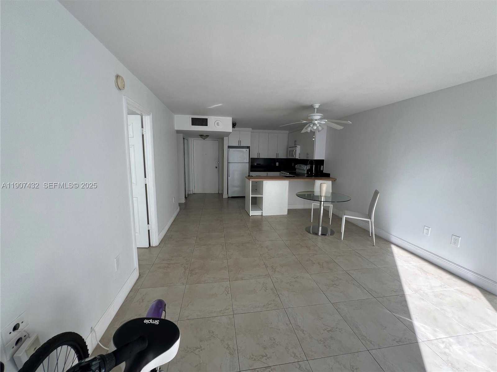 Small Image of 345 OCEAN DR #209, Miami Beach Number 15