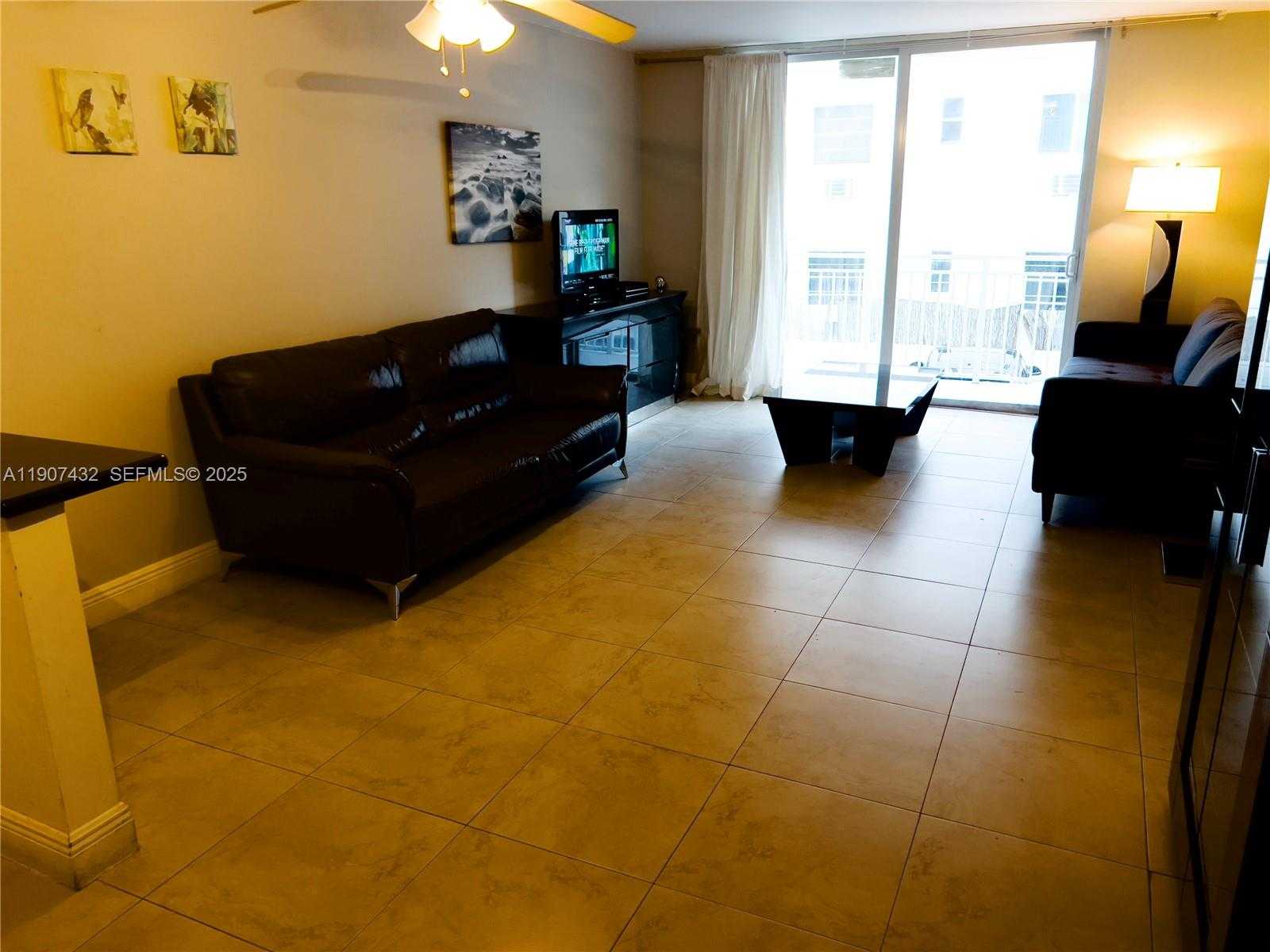 Small Image of 345 OCEAN DR #209, Miami Beach Number 4