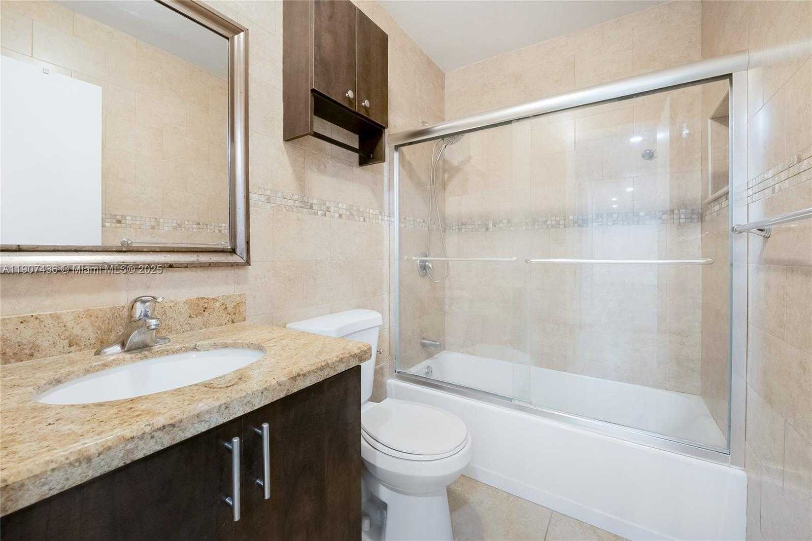 Small Image of 7937 CAMINO CIR #D-11, Miami Number 6