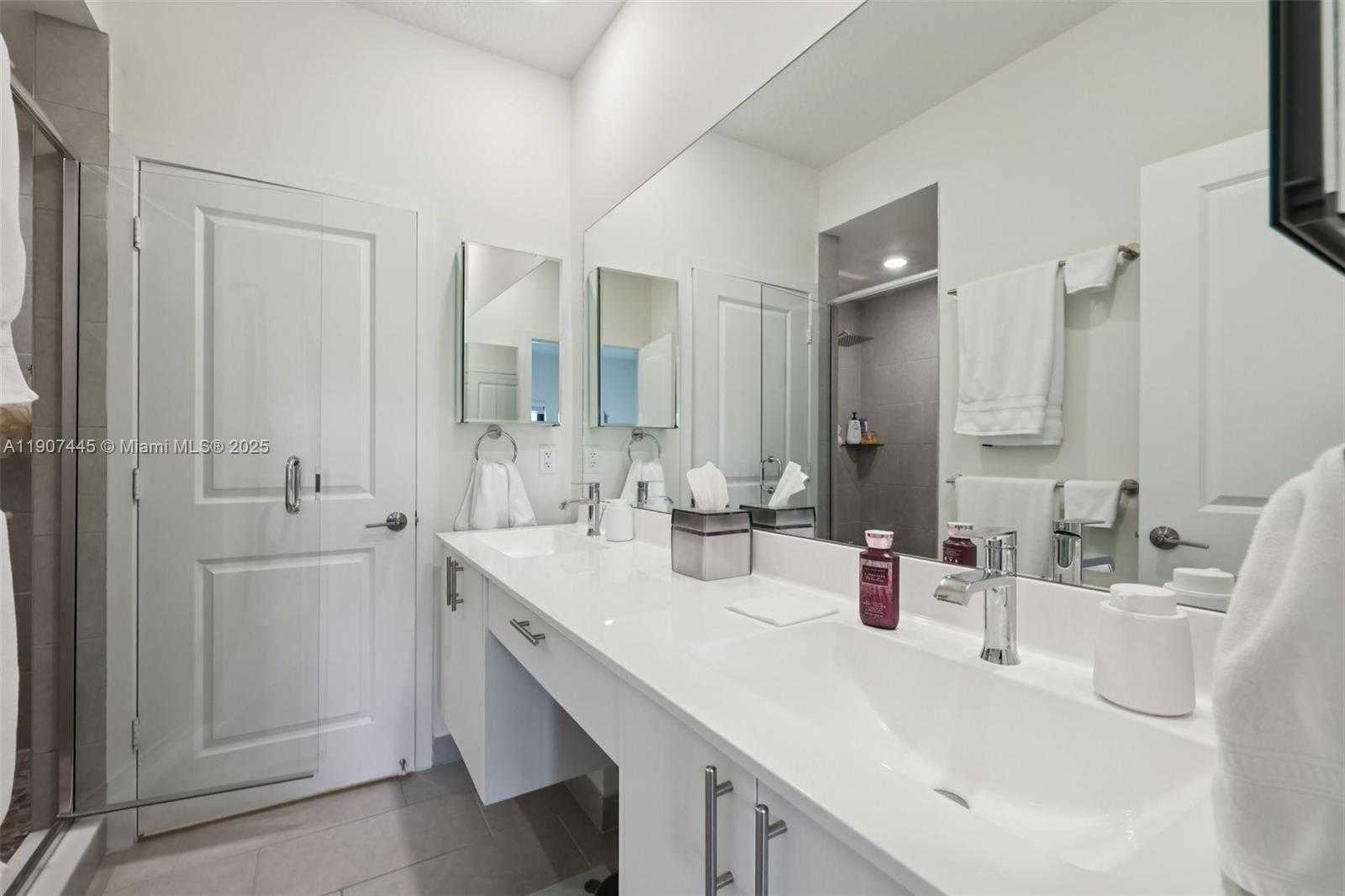 Small Image of 8001 NORTH WEST 41ST ST #F-112, Doral Number 16