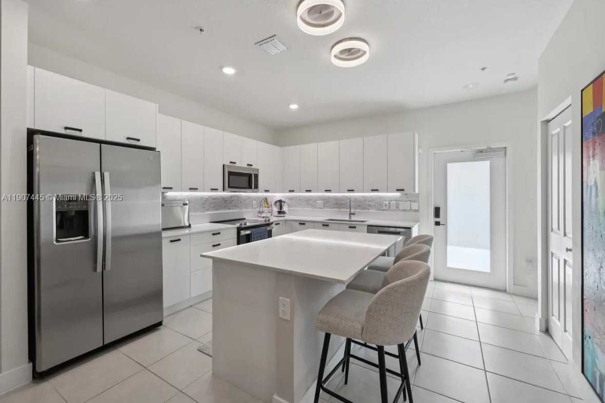 Small Image of 8001 NORTH WEST 41ST ST #F-112, Doral Number 7