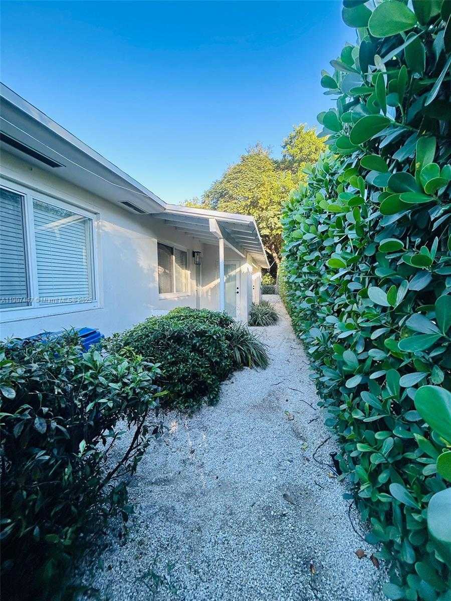 Small Image of 7311 SOUTH WEST 63RD CT #1, South Miami Number 11