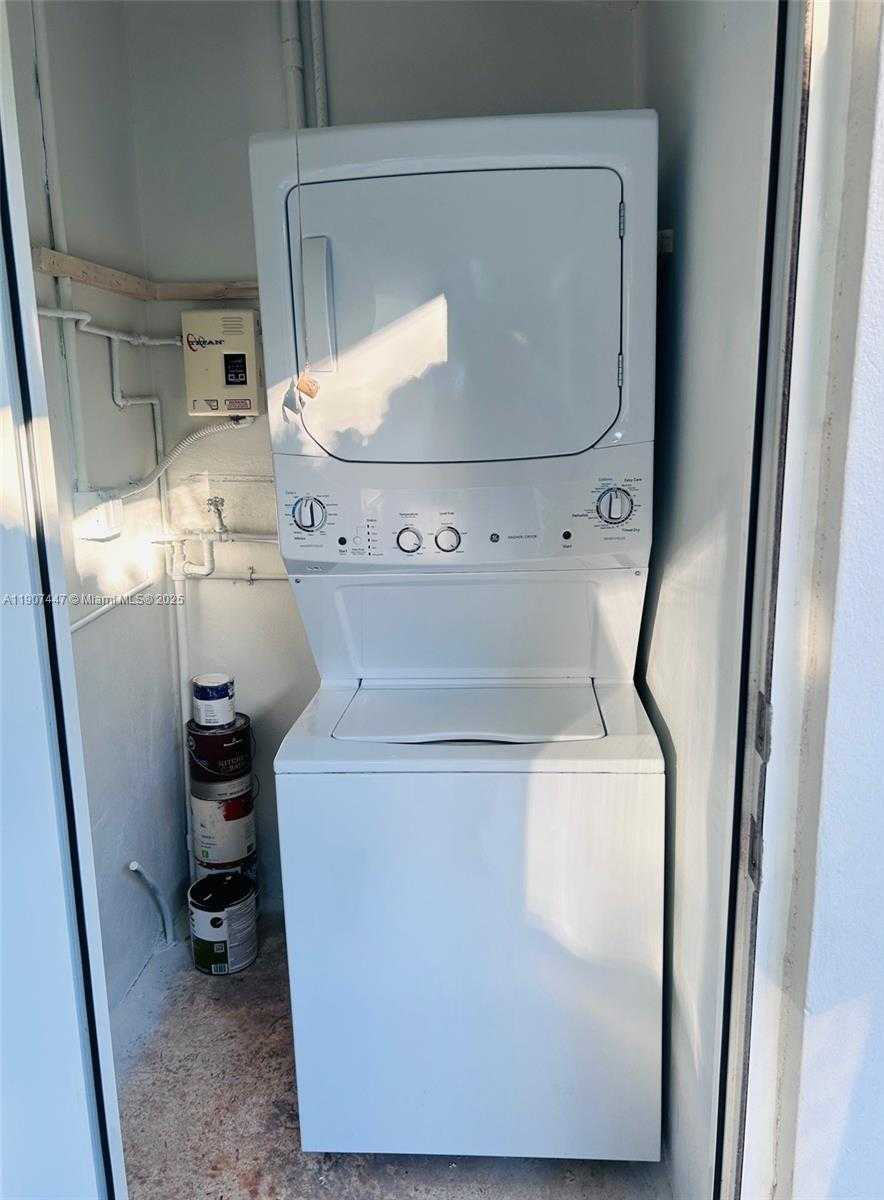 Small Image of 7311 SOUTH WEST 63RD CT #1, South Miami Number 13