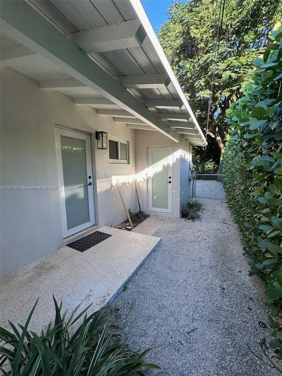 Small Image of 7311 SOUTH WEST 63RD CT #1, South Miami Number 14