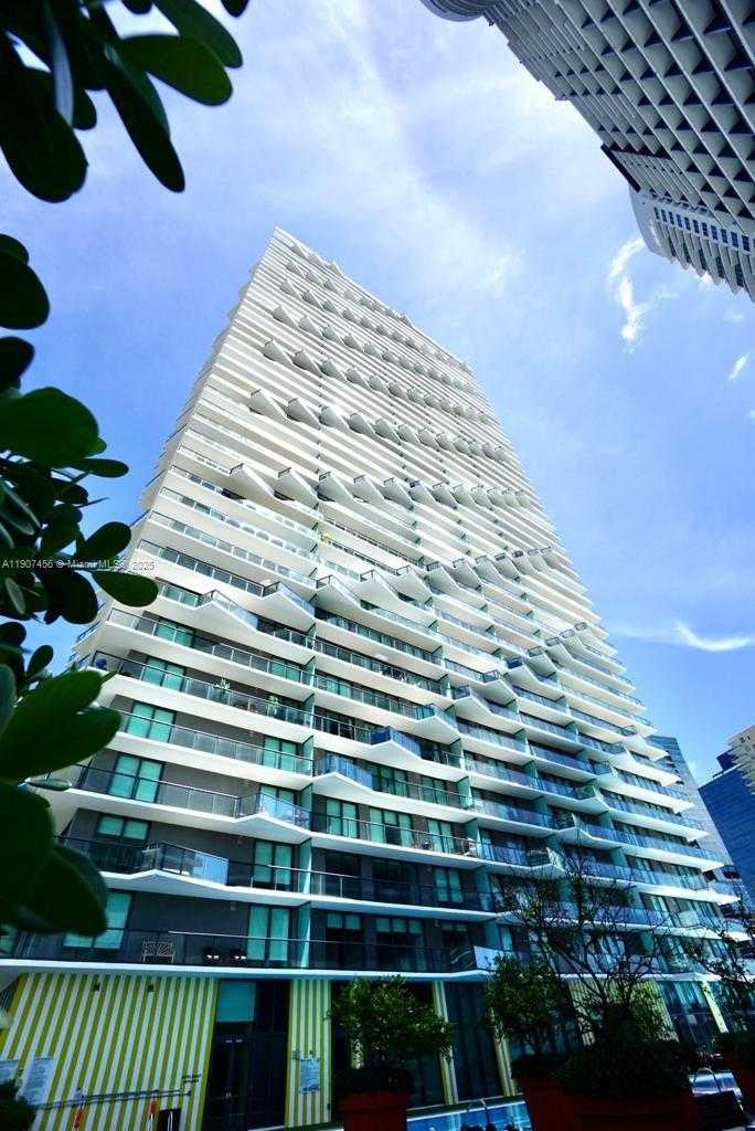 Small Image of 1300 SOUTH MIAMI AVE #2005, Miami Number 1