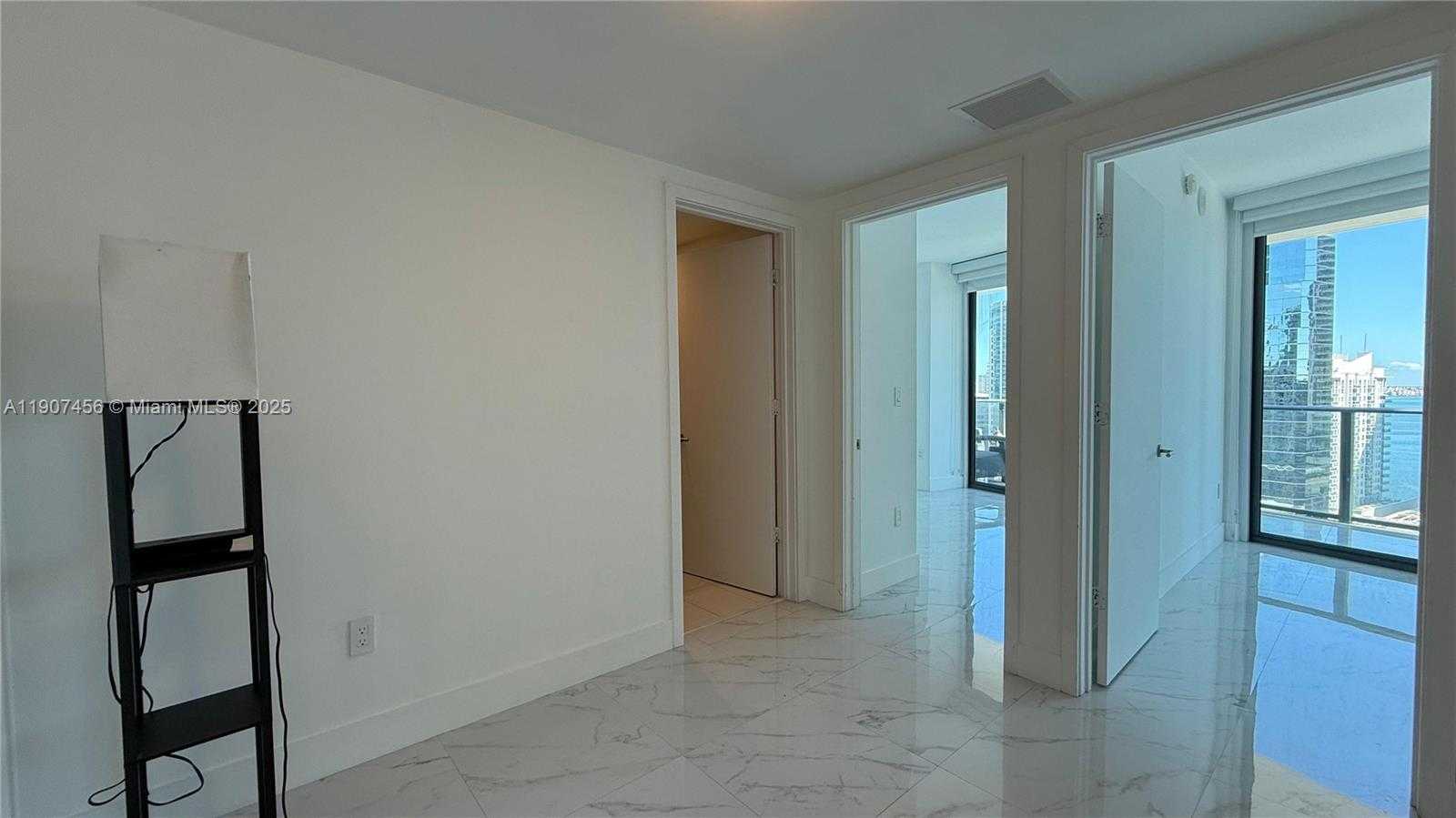 Small Image of 1300 SOUTH MIAMI AVE #2005, Miami Number 19