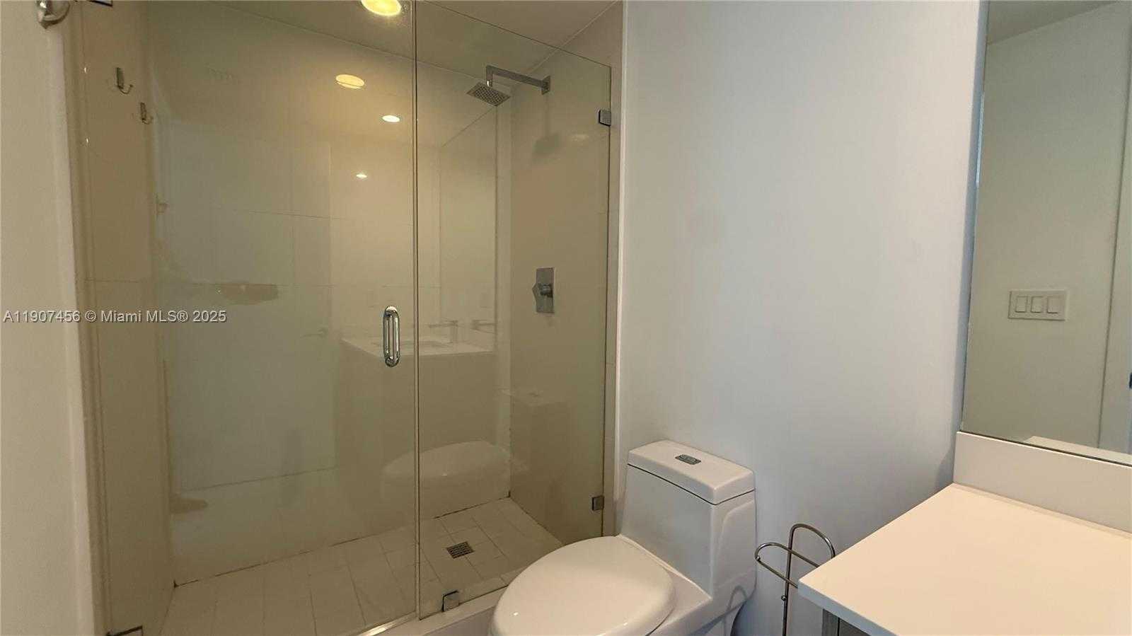 Small Image of 1300 SOUTH MIAMI AVE #2005, Miami Number 23