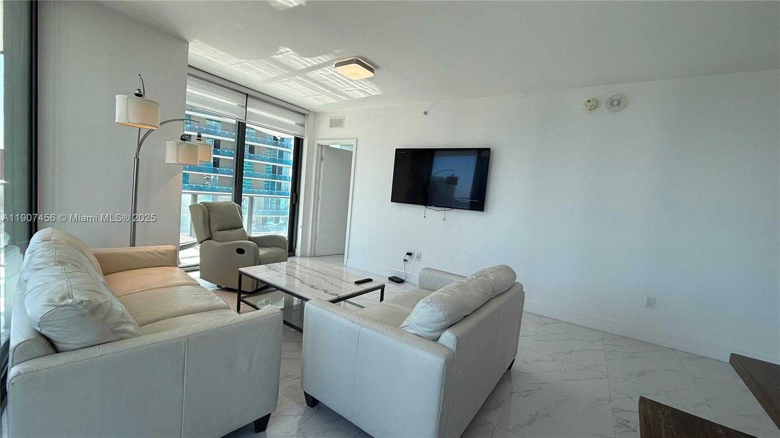 Small Image of 1300 SOUTH MIAMI AVE #2005, Miami Number 3