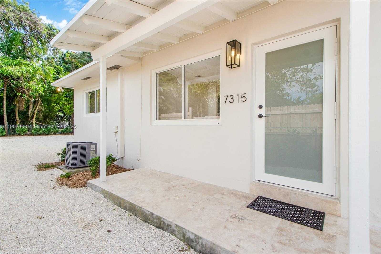 Small Image of 7315 SOUTH WEST 63RD CT #2, South Miami Number 1