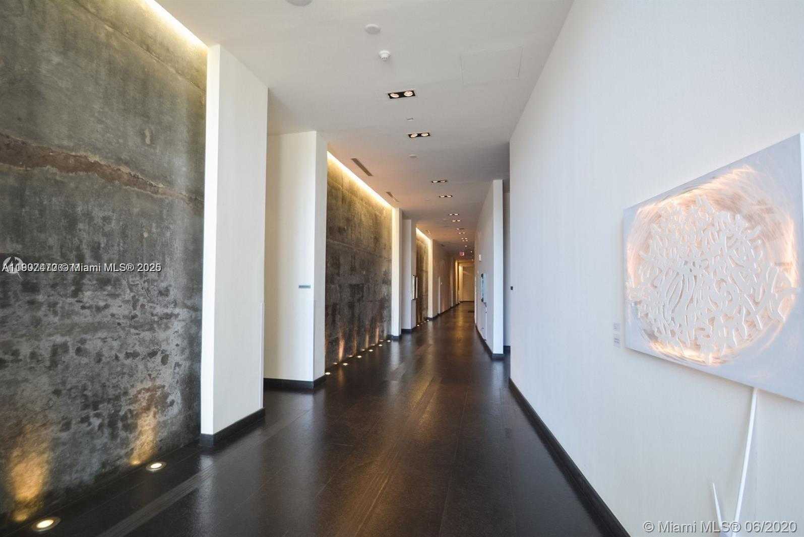 Small Image of 888 BISCAYNE BL #2707, Miami Number 19