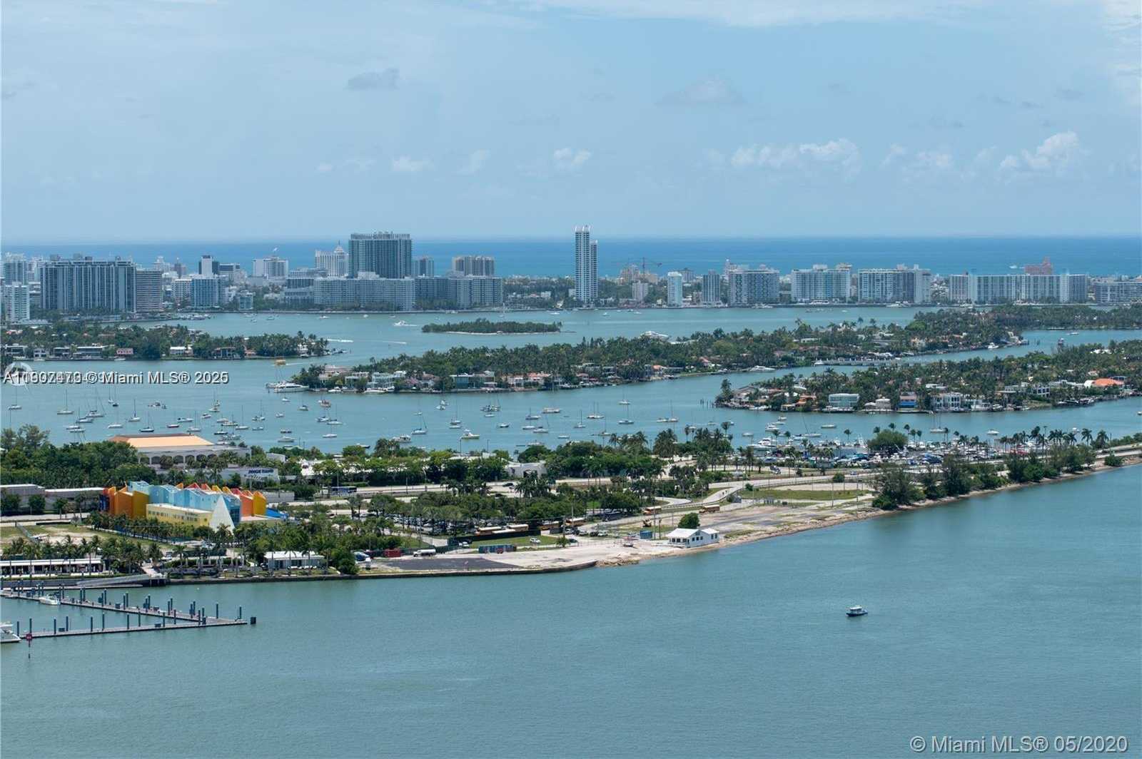 Small Image of 888 BISCAYNE BL #2707, Miami Number 4