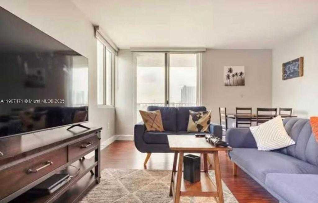 Small Image of 800 NORTH MIAMI AVE #E-1009, Miami Number 1