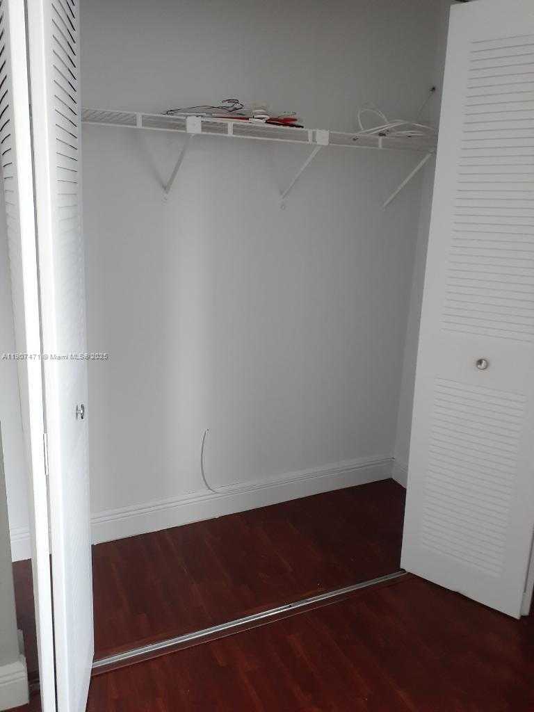 Small Image of 800 NORTH MIAMI AVE #E-1009, Miami Number 11