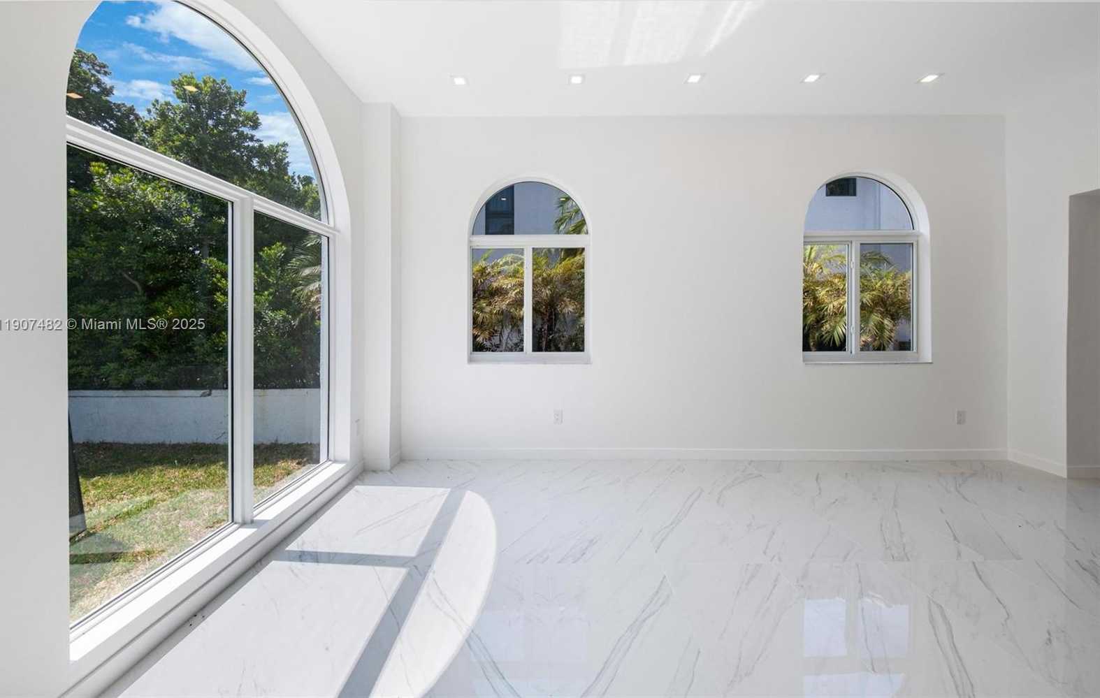 Small Image of 242 PALM AVE, Miami Beach Number 21