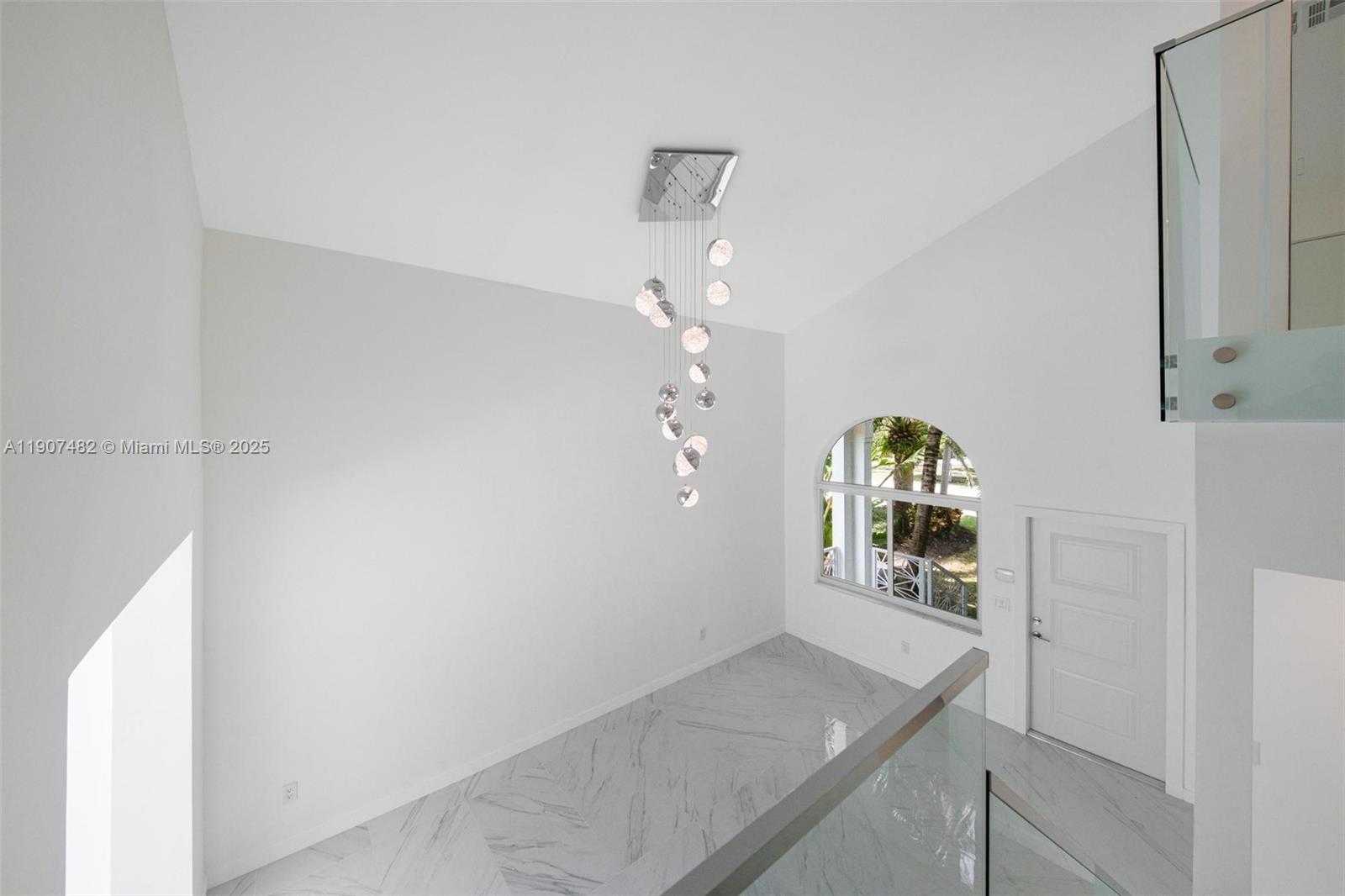 Small Image of 242 PALM AVE, Miami Beach Number 25
