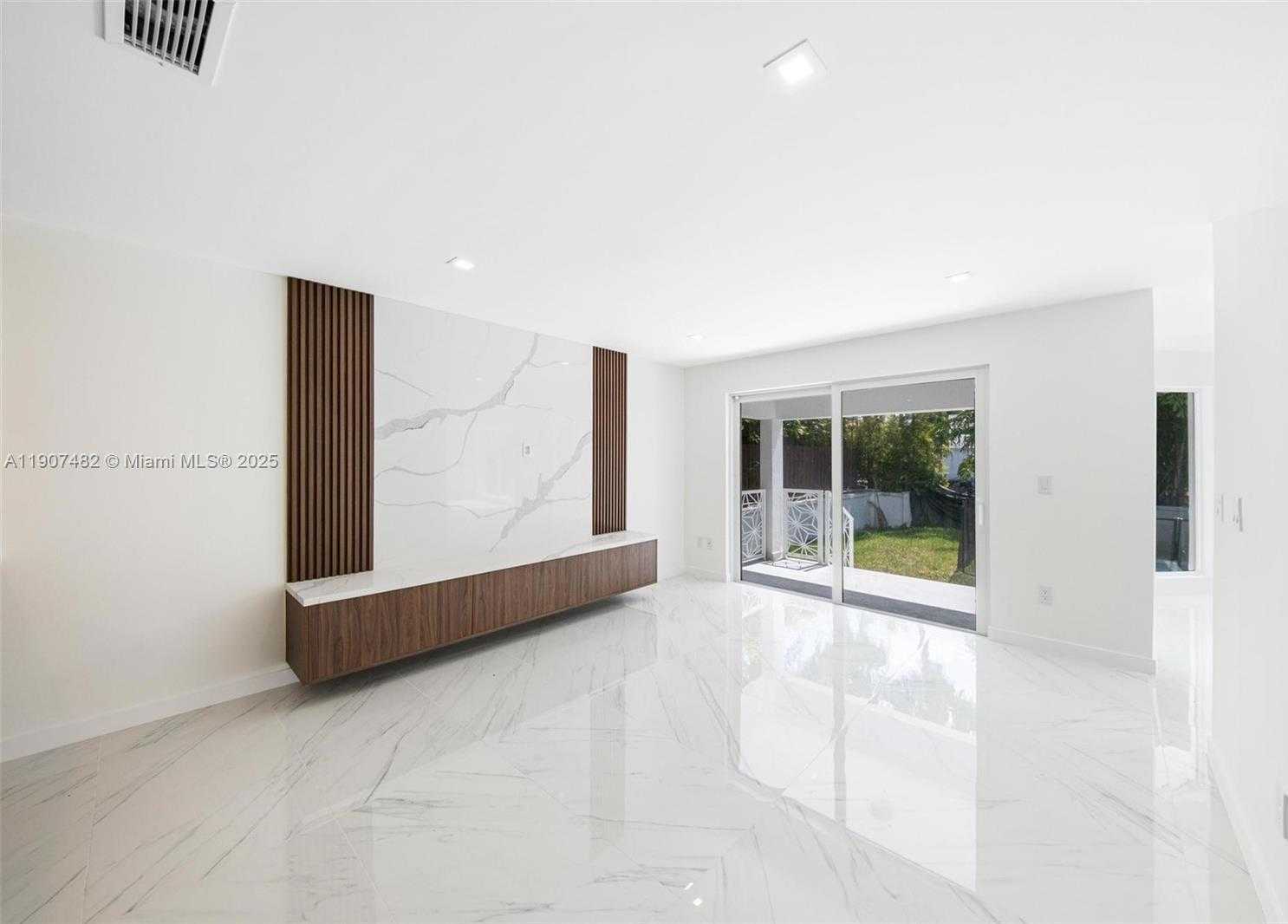 Small Image of 242 PALM AVE, Miami Beach Number 38