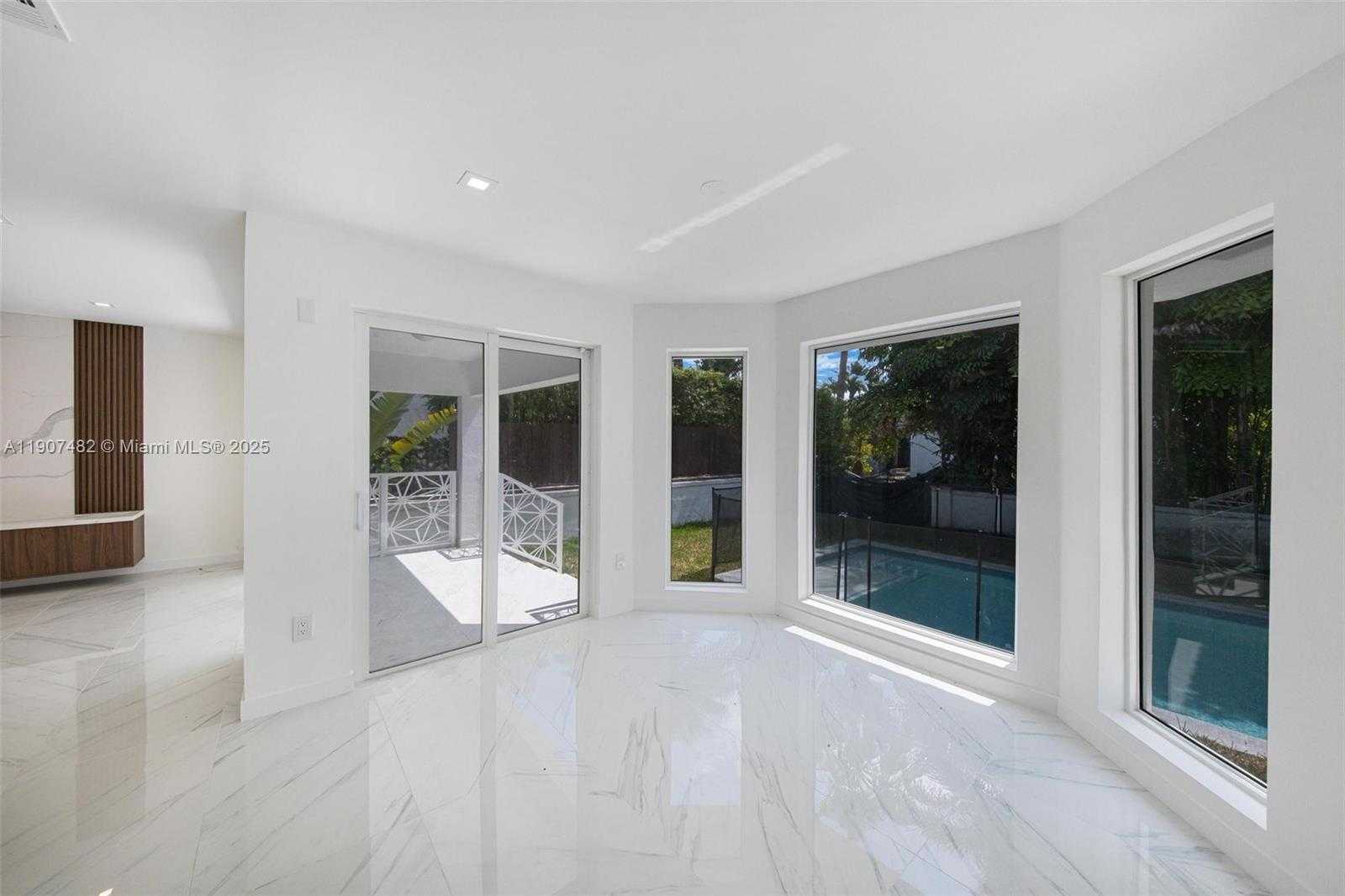 Small Image of 242 PALM AVE, Miami Beach Number 43