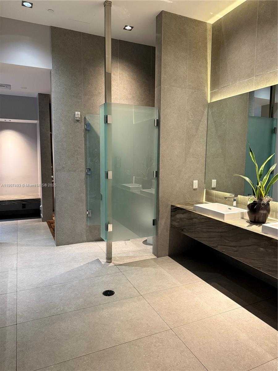 Small Image of 1100 SOUTH MIAMI AVE #3710, Miami Number 40