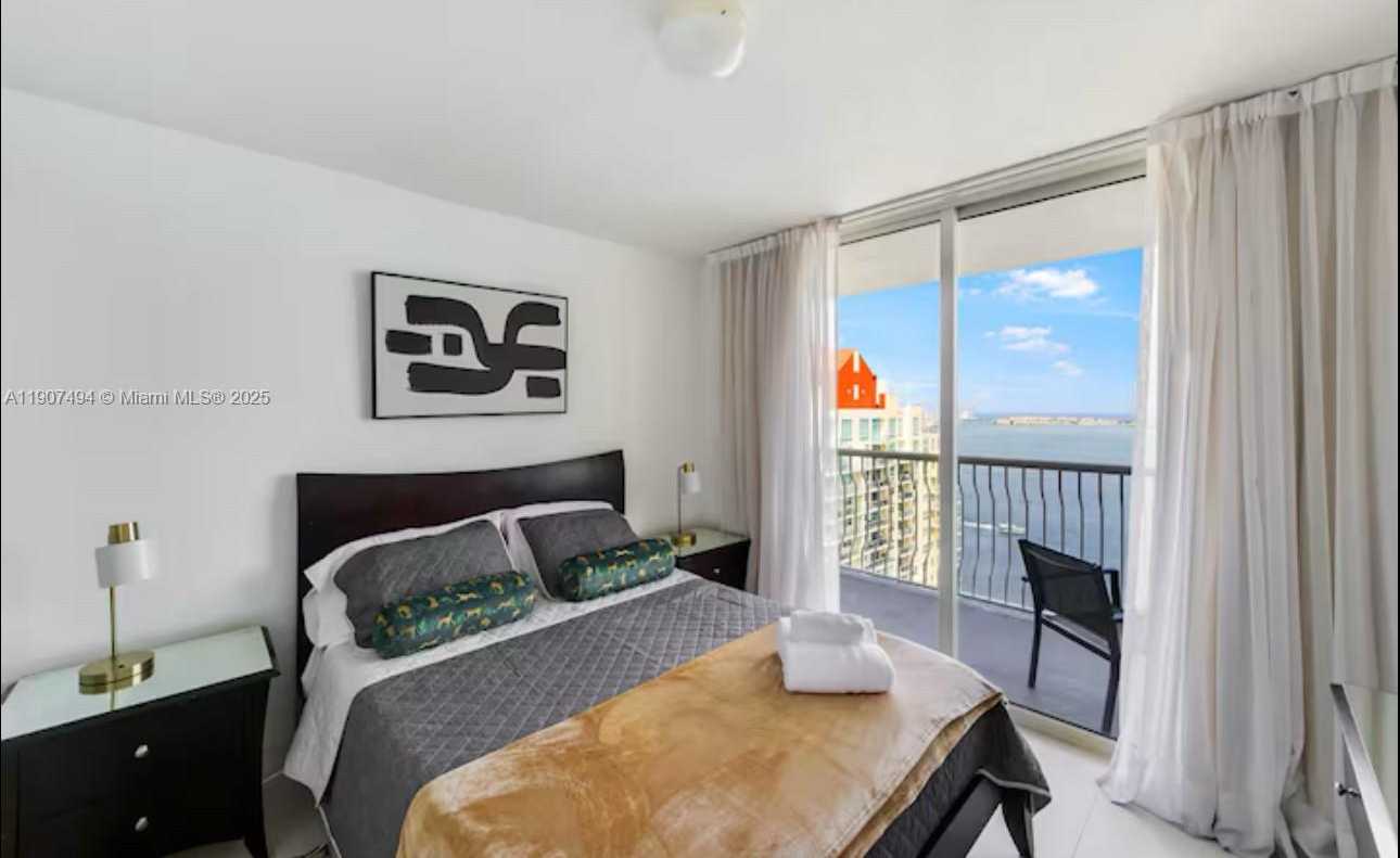 Small Image of 1200 BRICKELL BAY DR #4002, Miami Number 22