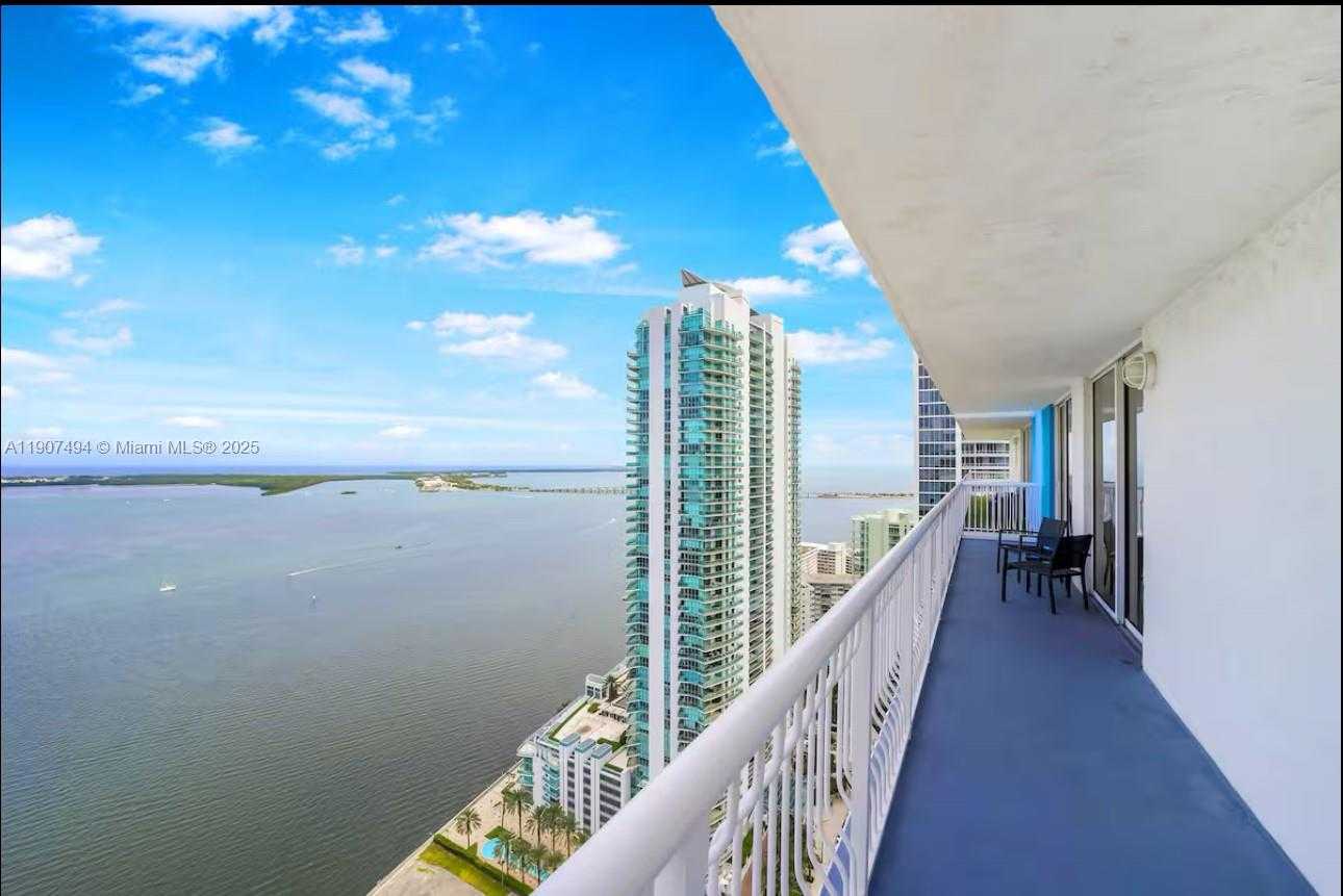 Small Image of 1200 BRICKELL BAY DR #4002, Miami Number 5