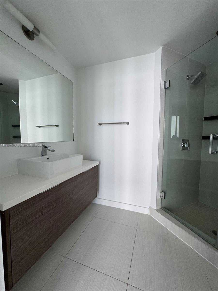 Small Image of 1010 SOUTH WEST 2ND AVE #LPH05, Miami Number 14