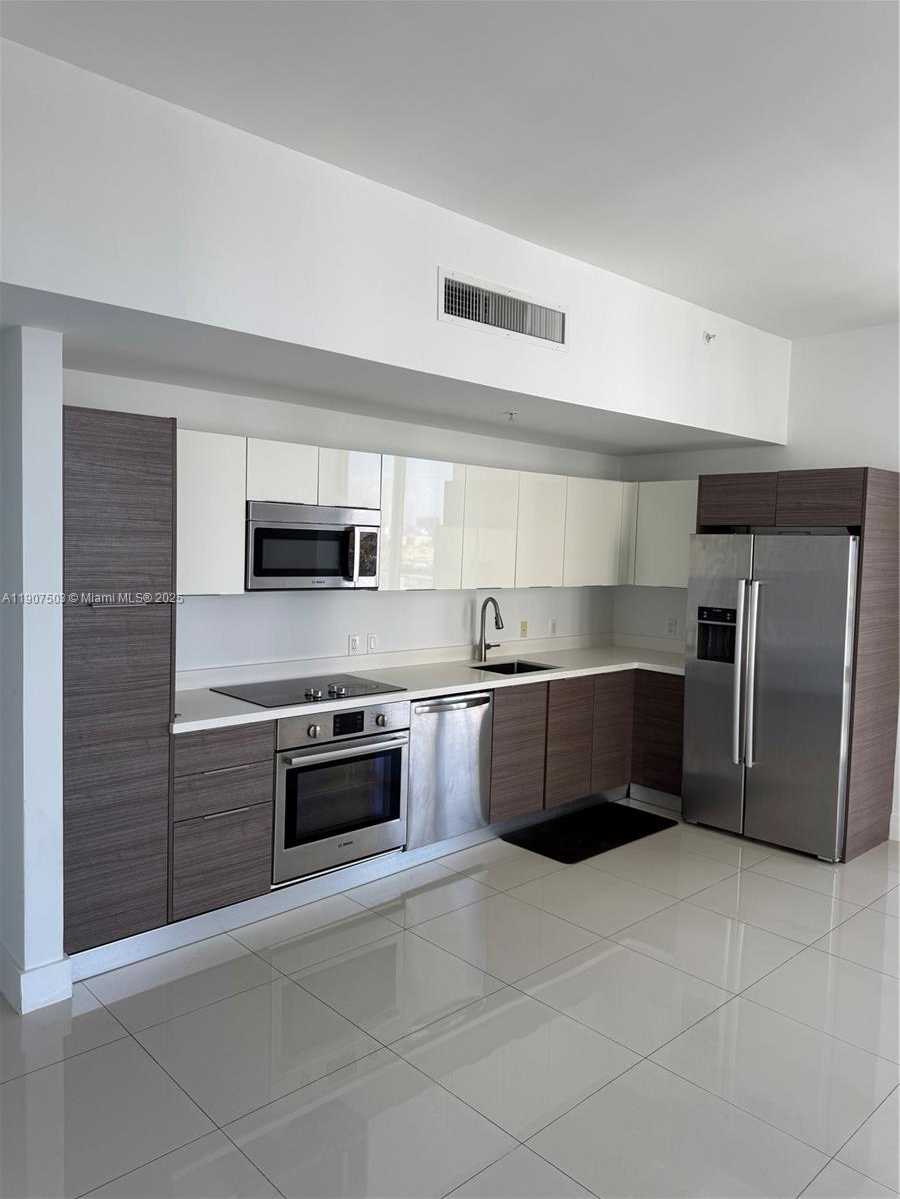 Small Image of 1010 SOUTH WEST 2ND AVE #LPH05, Miami Number 26