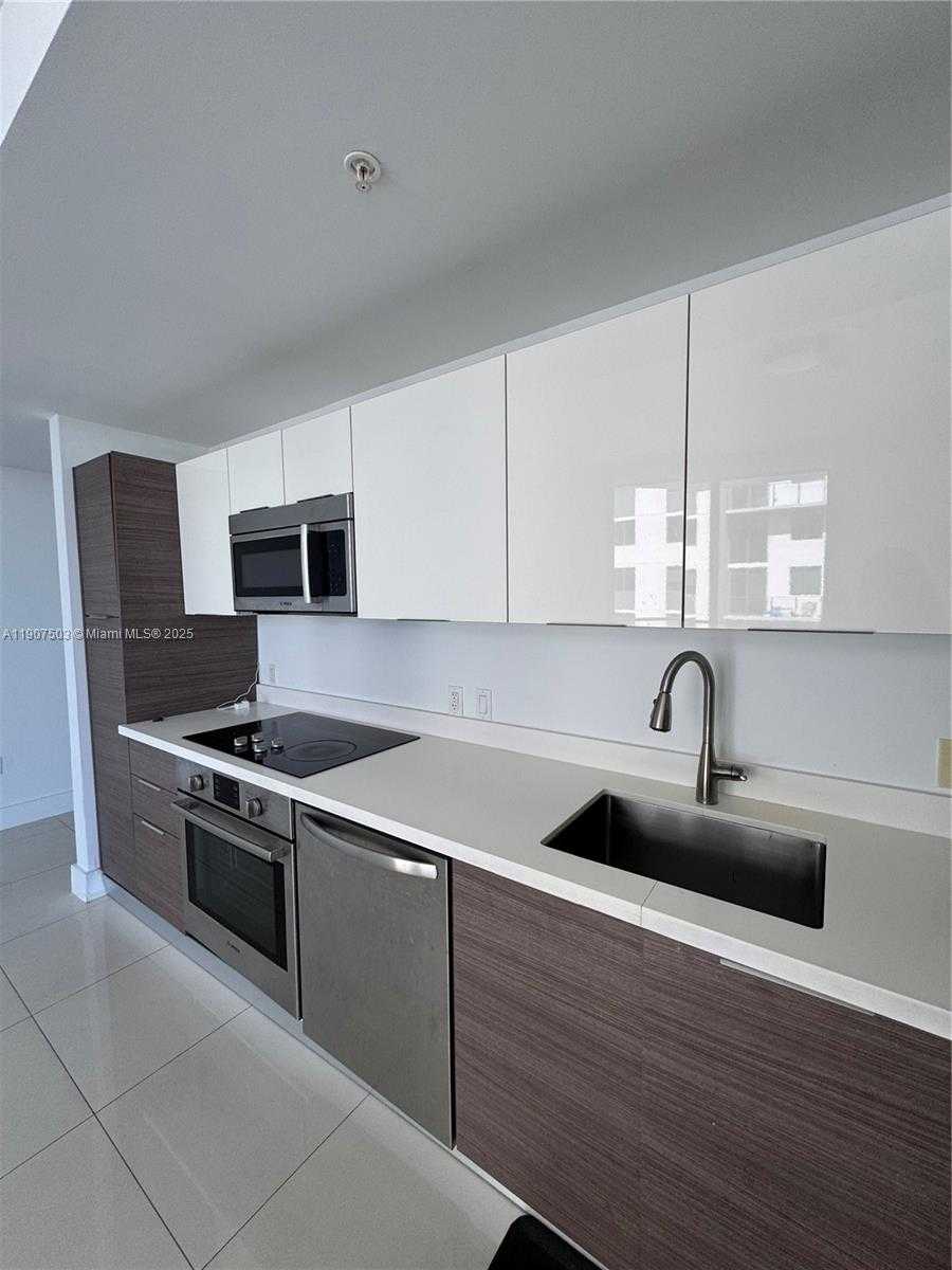 Small Image of 1010 SOUTH WEST 2ND AVE #LPH05, Miami Number 29