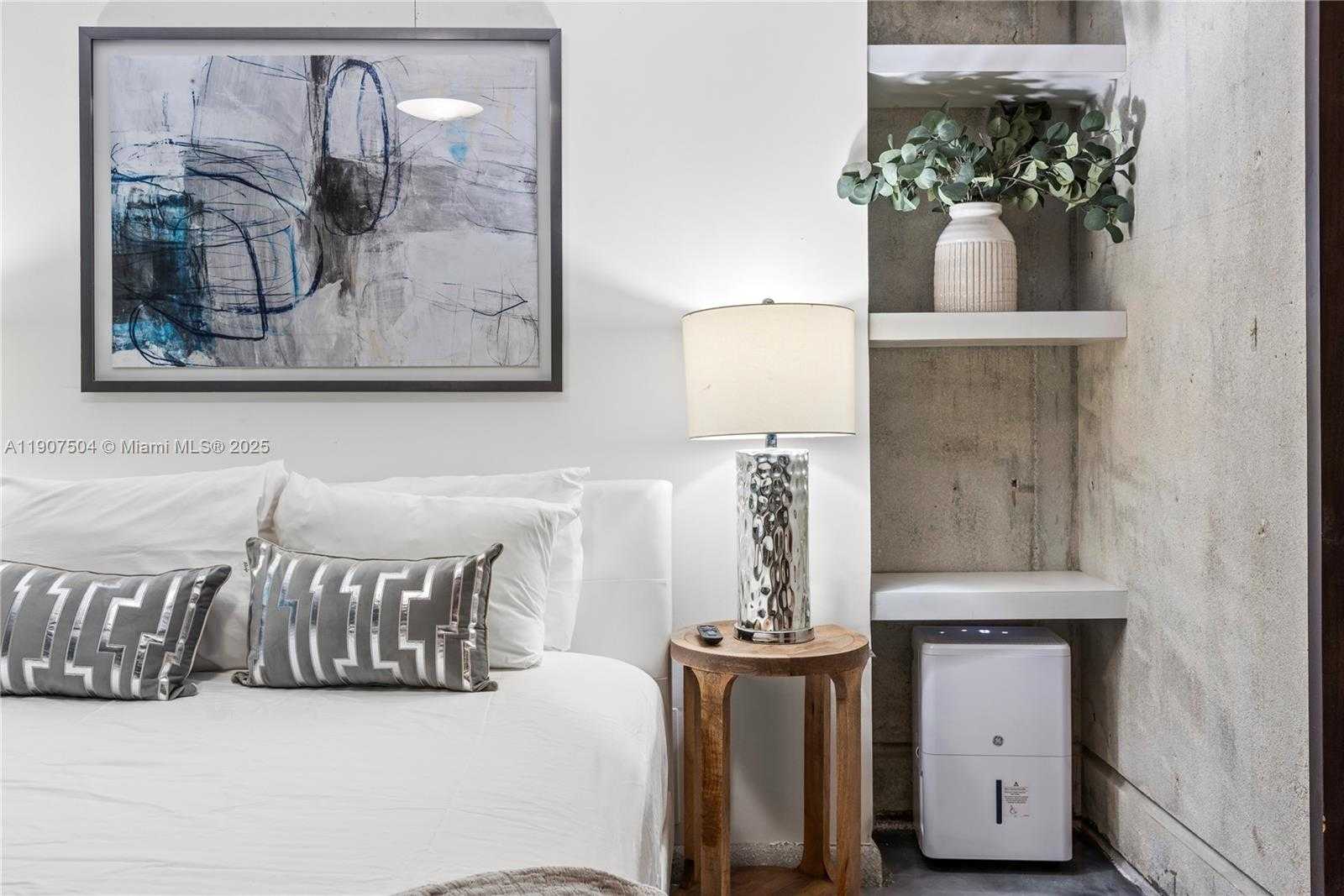 Small Image of 1606 SOUTH BAYSHORE DR #-, Miami Number 46