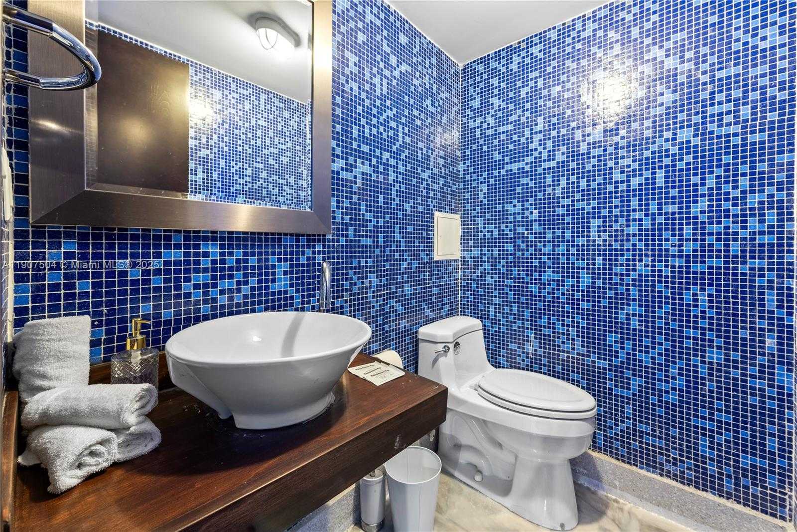 Small Image of 1606 SOUTH BAYSHORE DR #-, Miami Number 57