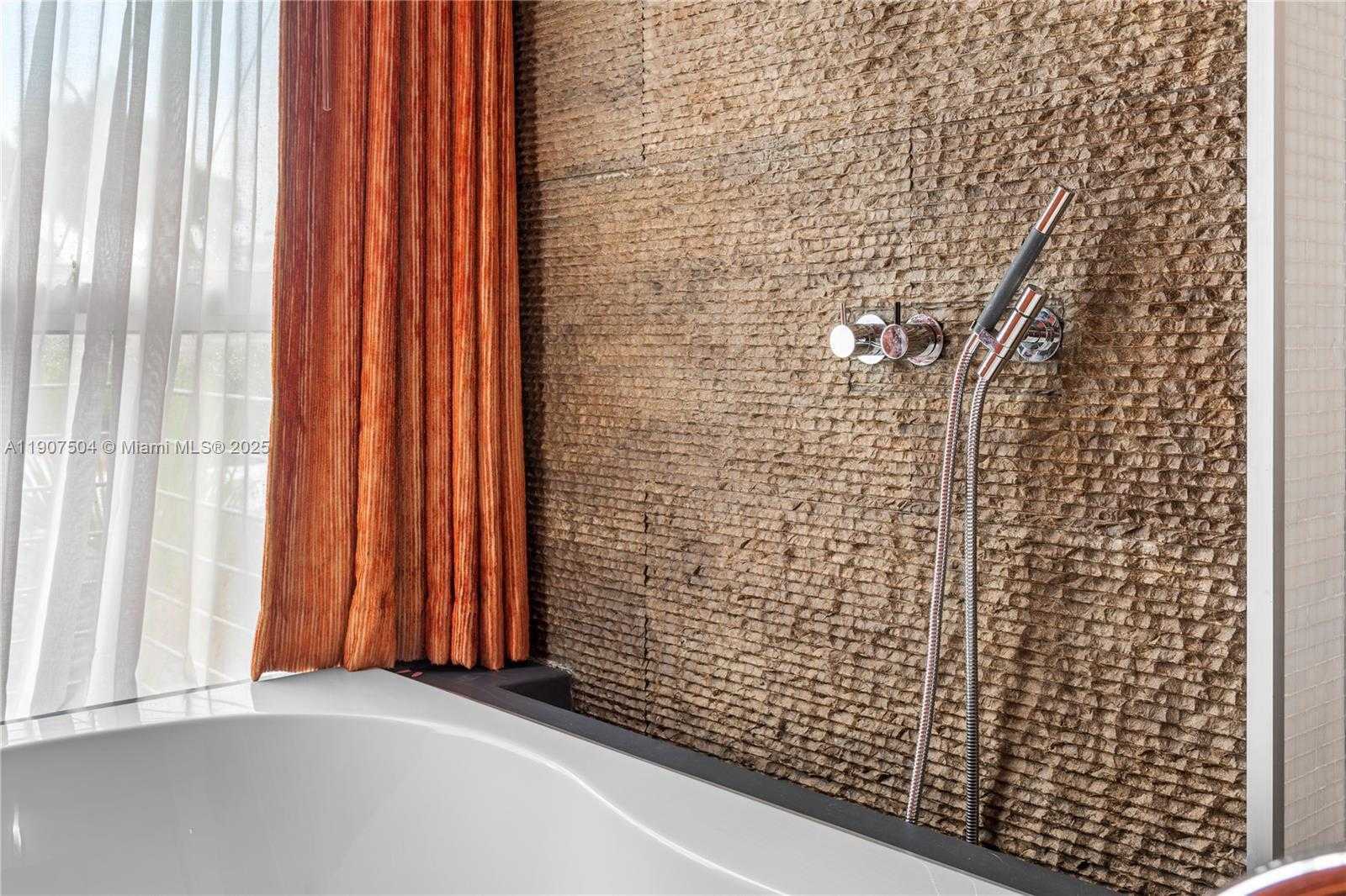 Small Image of 1606 SOUTH BAYSHORE DR #-, Miami Number 69