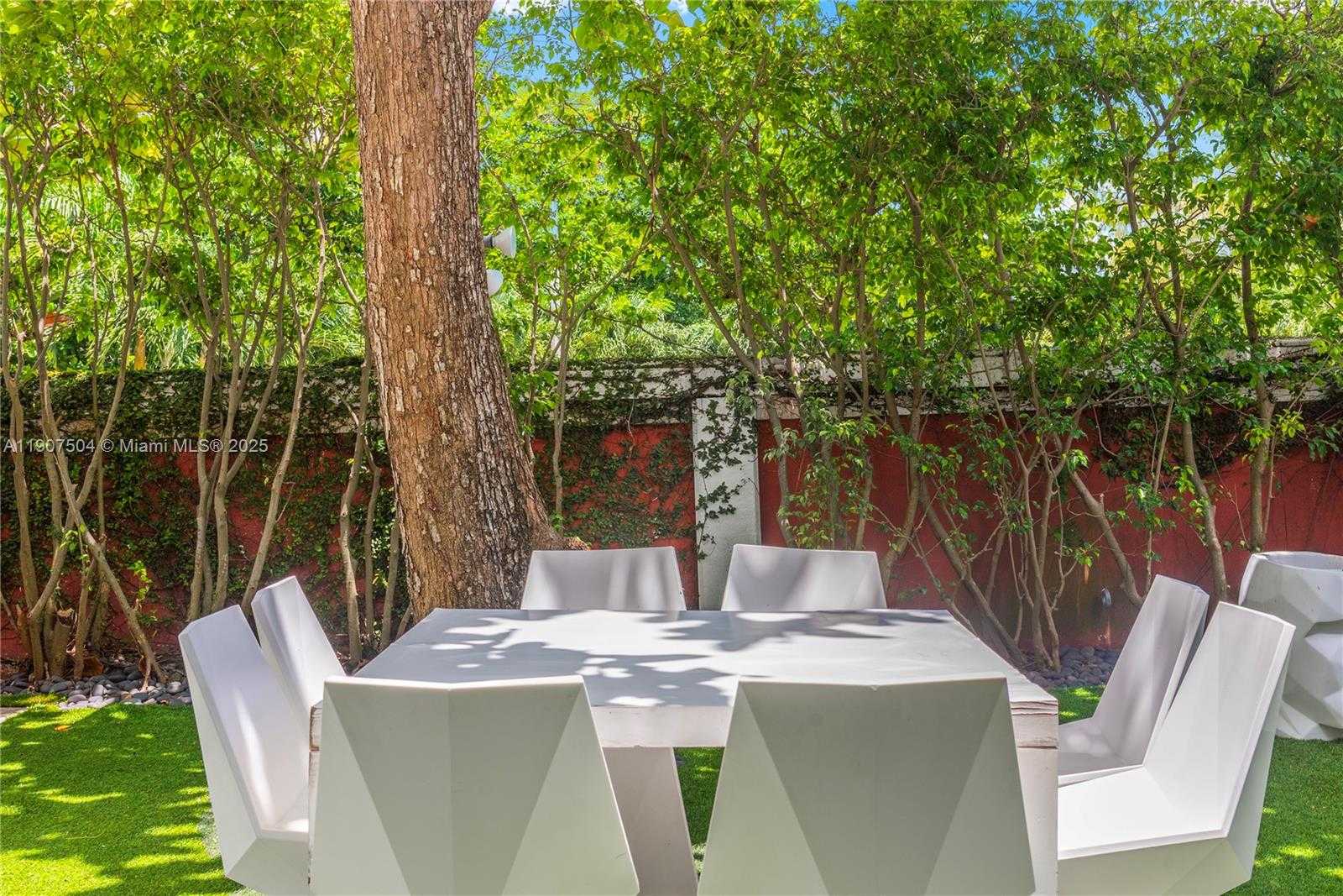 Small Image of 1606 SOUTH BAYSHORE DR #-, Miami Number 78