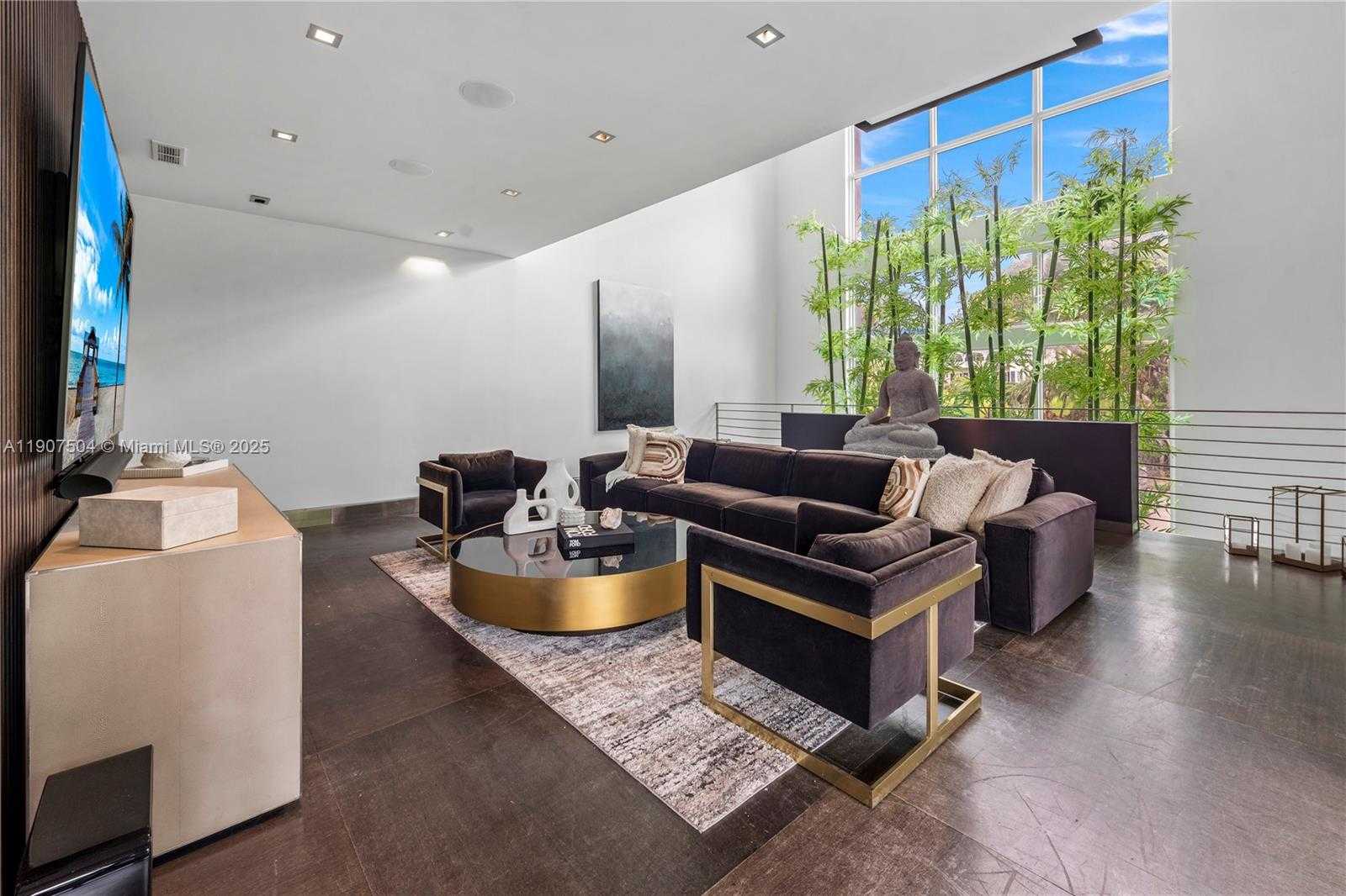 Small Image of 1606 SOUTH BAYSHORE DR #-, Miami Number 9