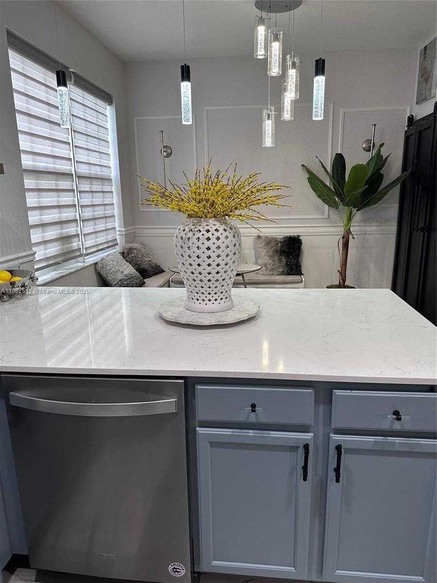 Small Image of 10577 NORTH WEST 56TH PL #10577, Coral Springs Number 10