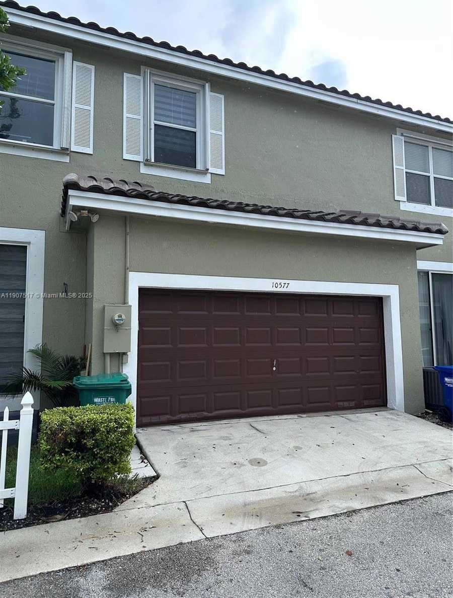 Small Image of 10577 NORTH WEST 56TH PL #10577, Coral Springs Number 2