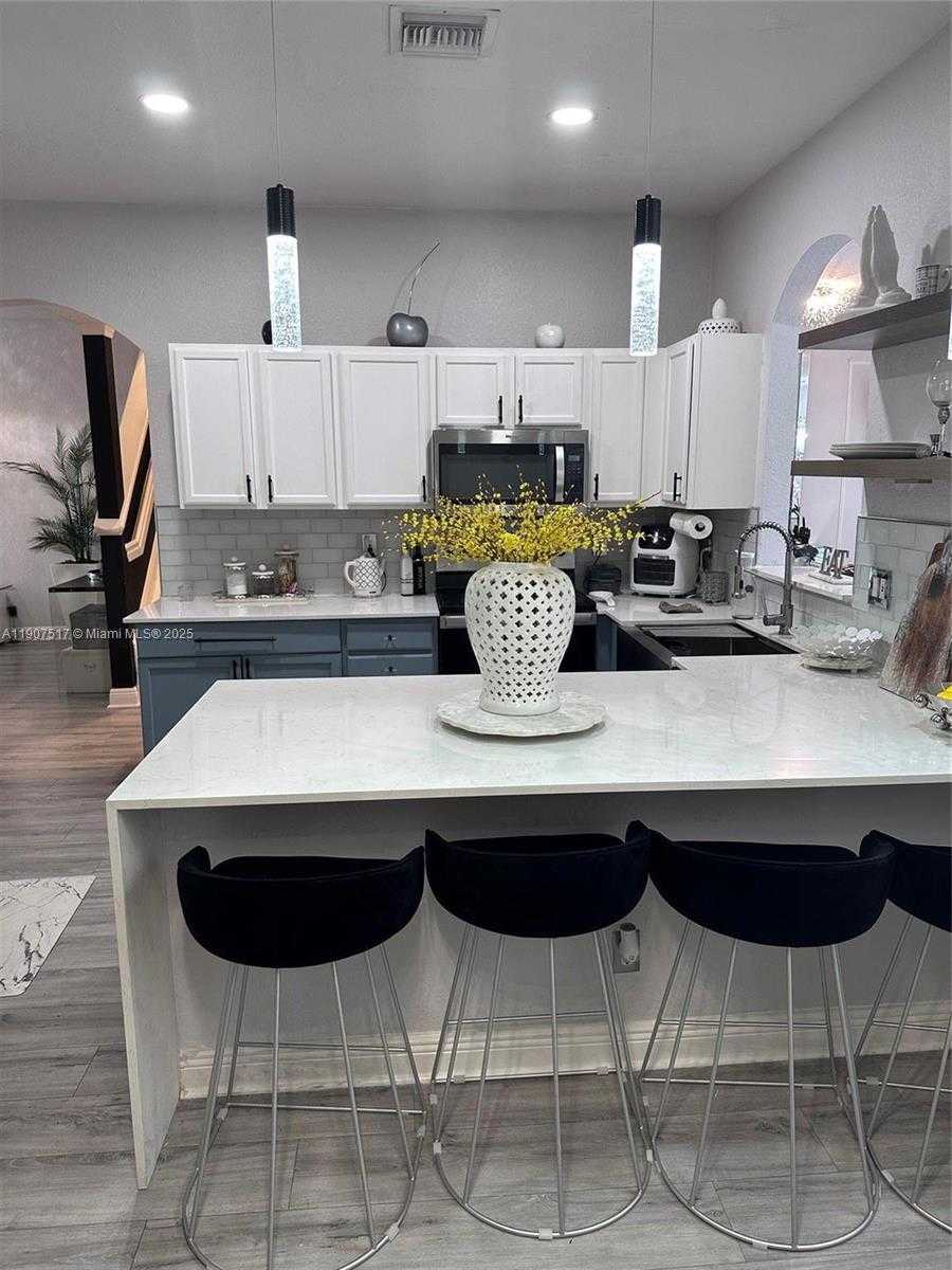 Small Image of 10577 NORTH WEST 56TH PL #10577, Coral Springs Number 9