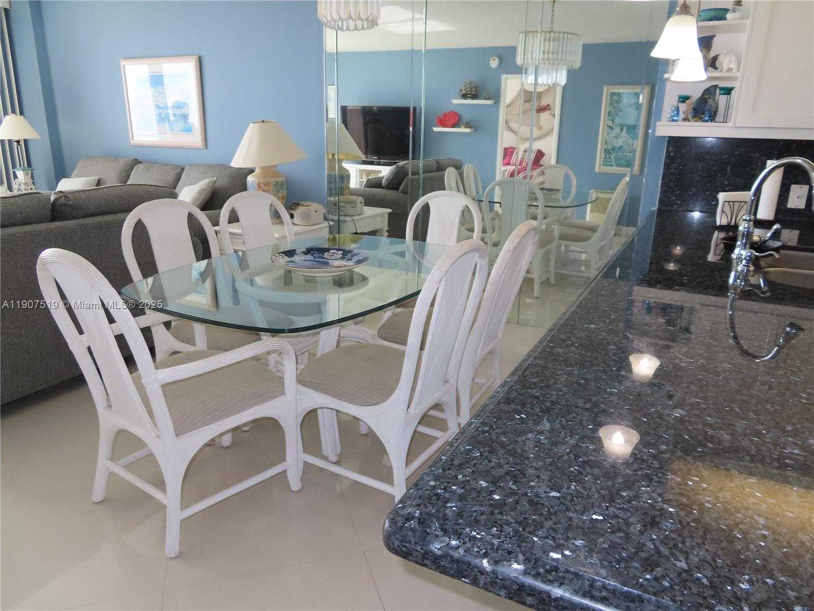 Small Image of 5701 COLLINS AVE #304, Miami Beach Number 11