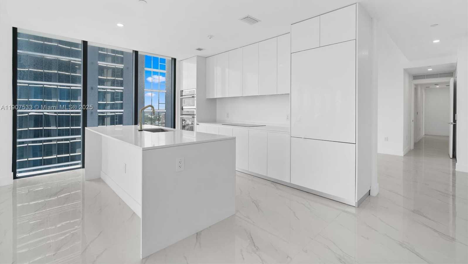 Small Image of 700 NORTH EAST 24 #2607, Miami Number 13