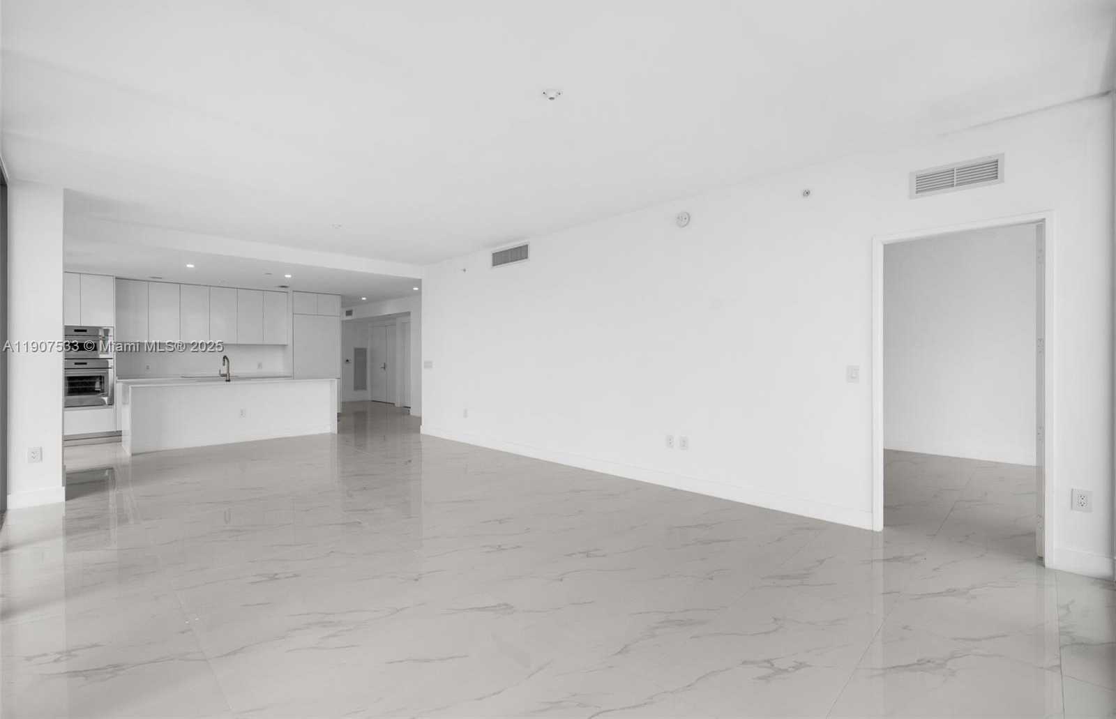 Small Image of 700 NORTH EAST 24 #2607, Miami Number 21