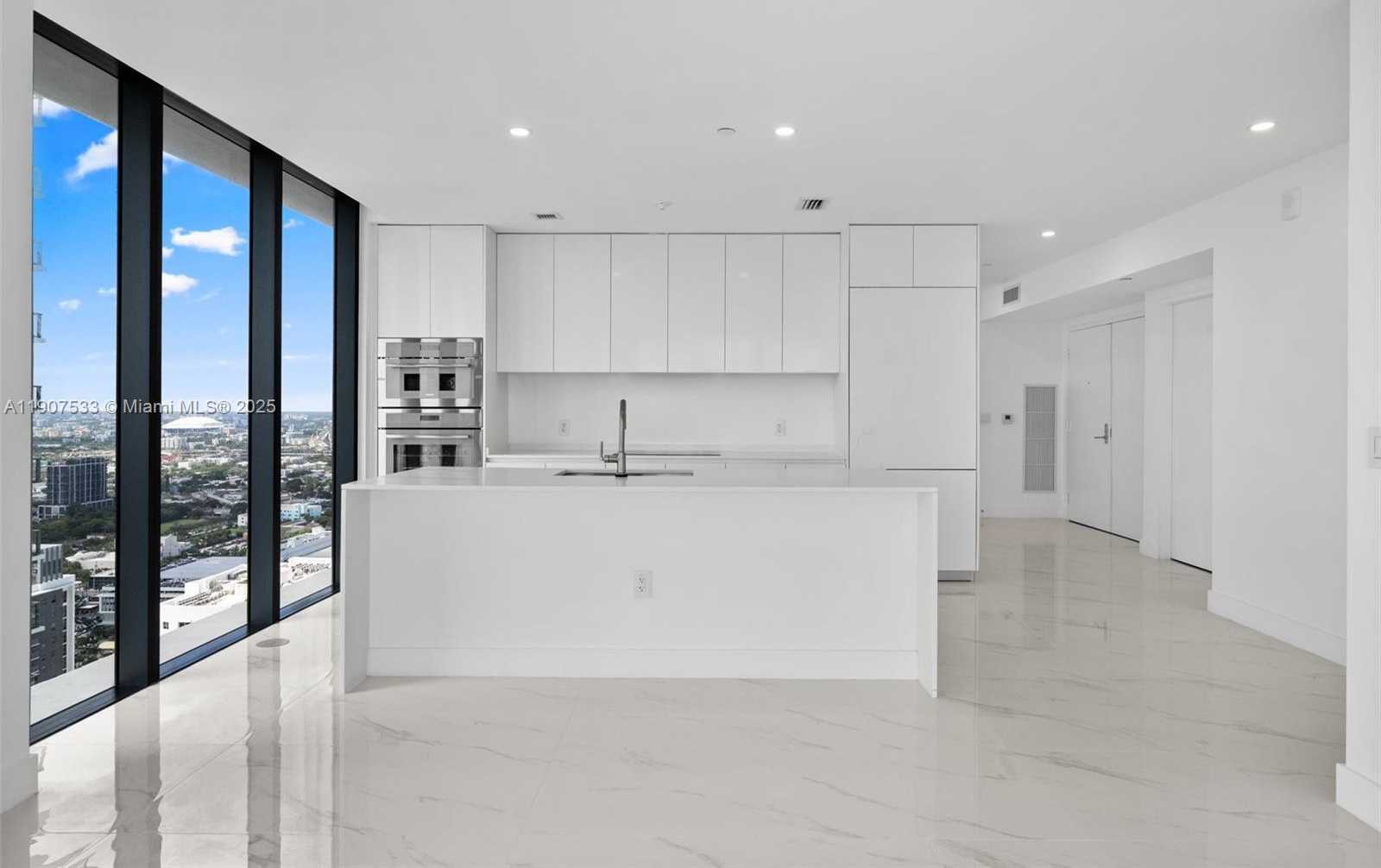 Small Image of 700 NORTH EAST 24 #2607, Miami Number 4