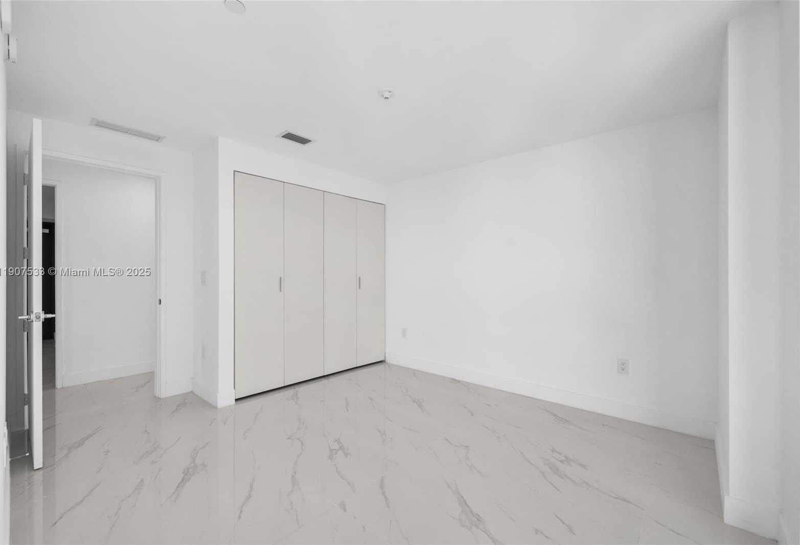 Small Image of 700 NORTH EAST 24 #2607, Miami Number 49