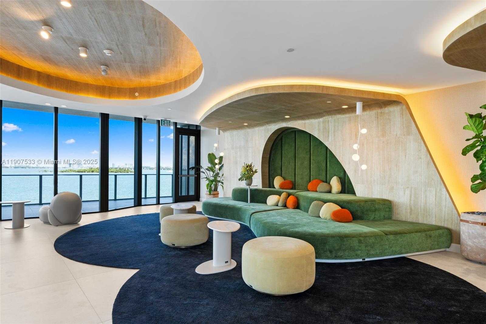 Small Image of 700 NORTH EAST 24 #2607, Miami Number 66