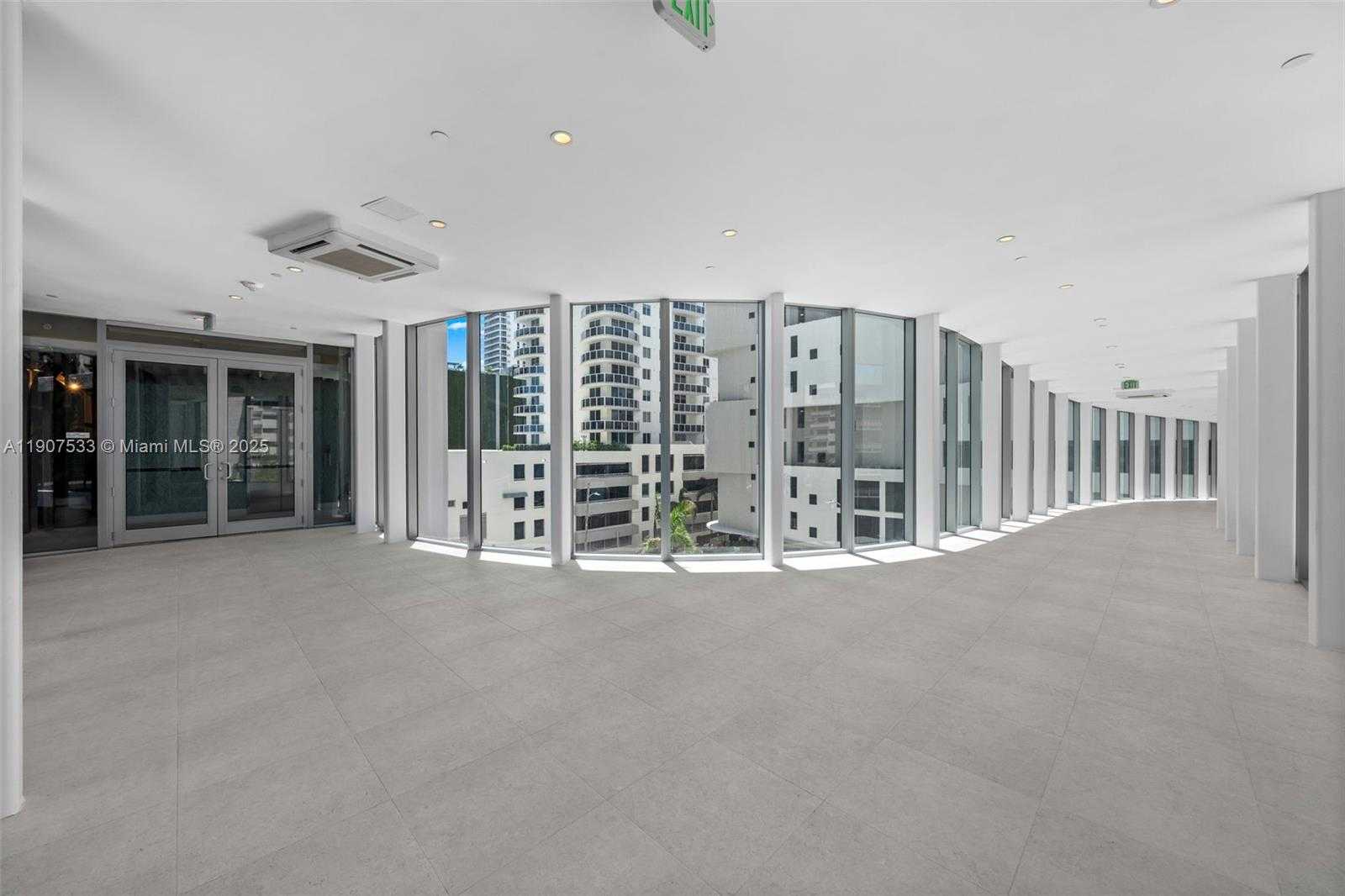 Small Image of 700 NORTH EAST 24 #2607, Miami Number 68