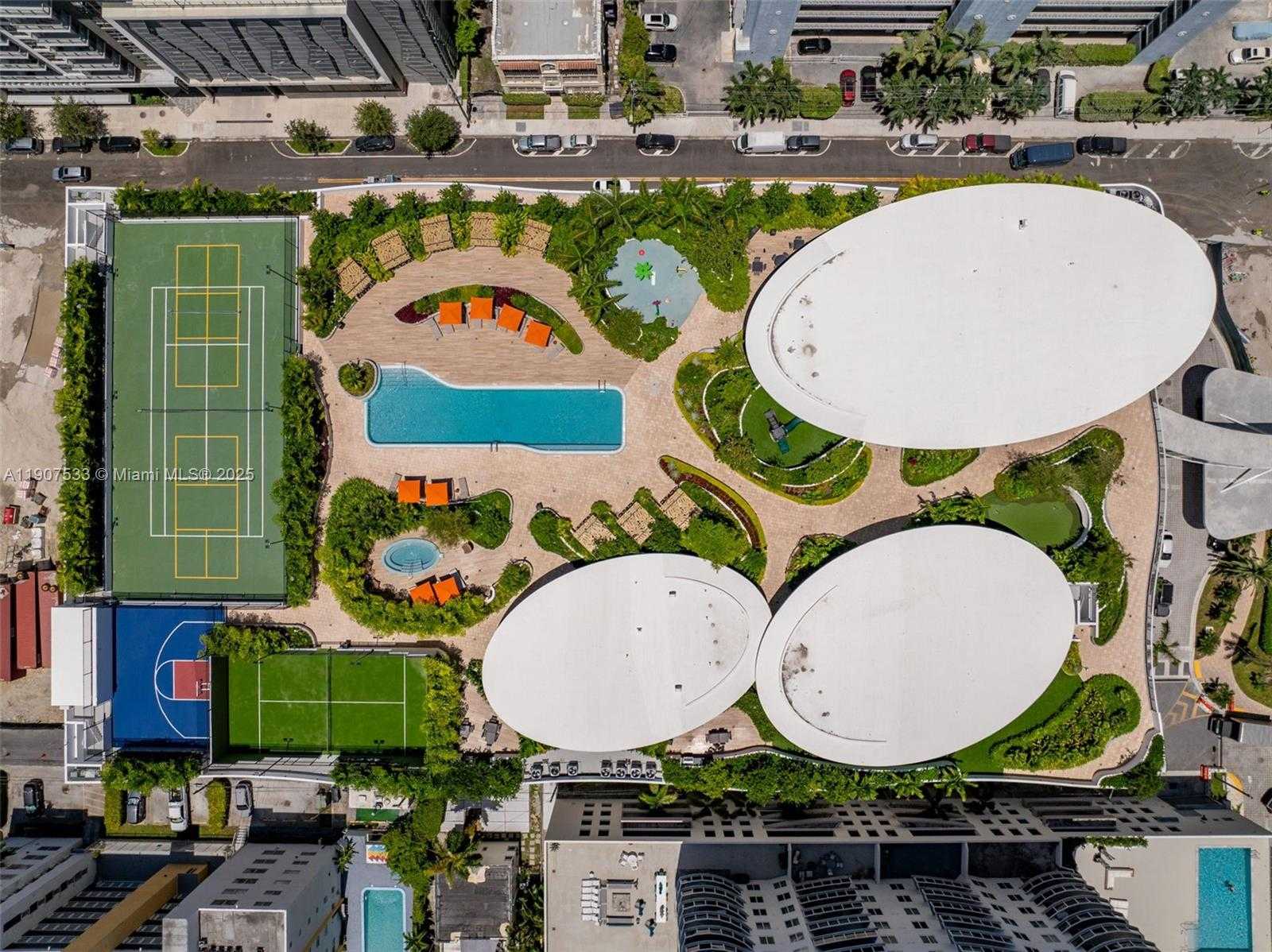 Small Image of 700 NORTH EAST 24 #2607, Miami Number 83