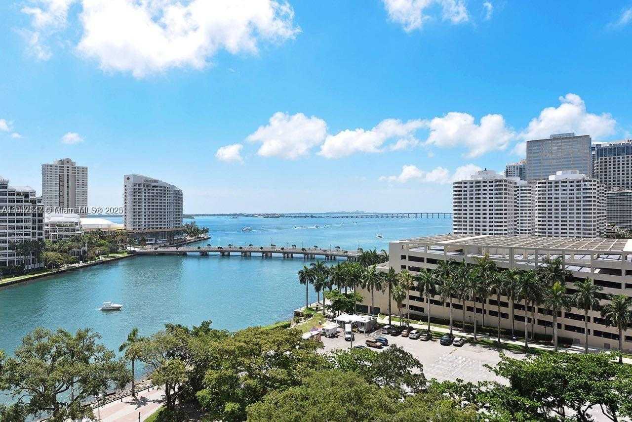 Small Image of 495 BRICKELL AVE #1109, Miami Number 2