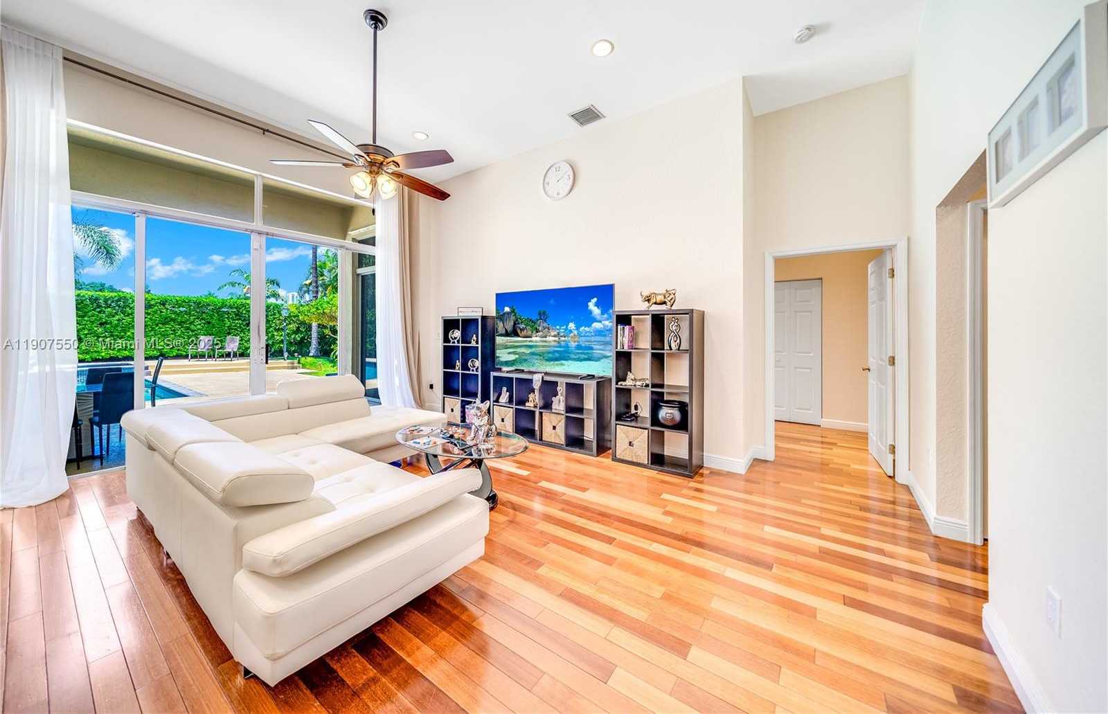 Small Image of 1241 SOUTH 13TH AVE #1241, Hollywood Number 15