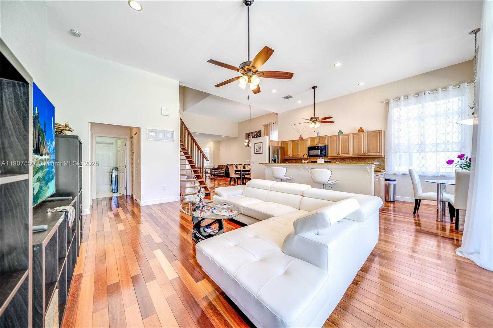 Small Image of 1241 SOUTH 13TH AVE #1241, Hollywood Number 19