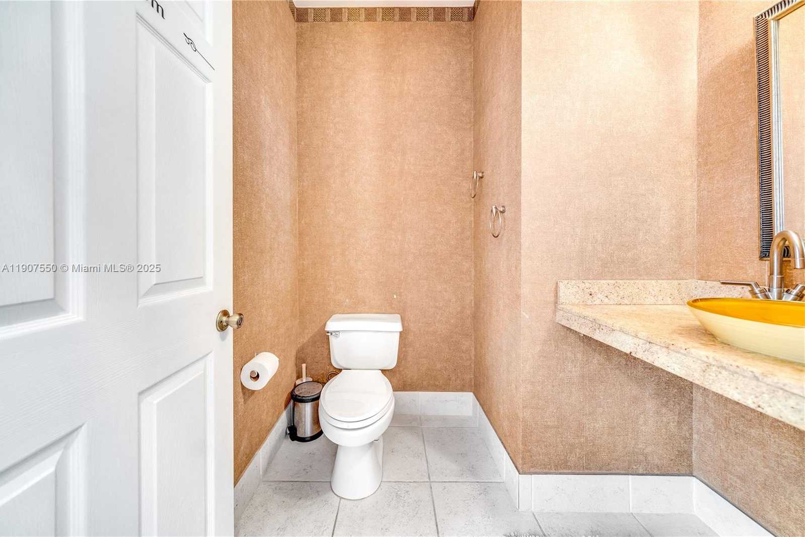 Small Image of 1241 SOUTH 13TH AVE #1241, Hollywood Number 20